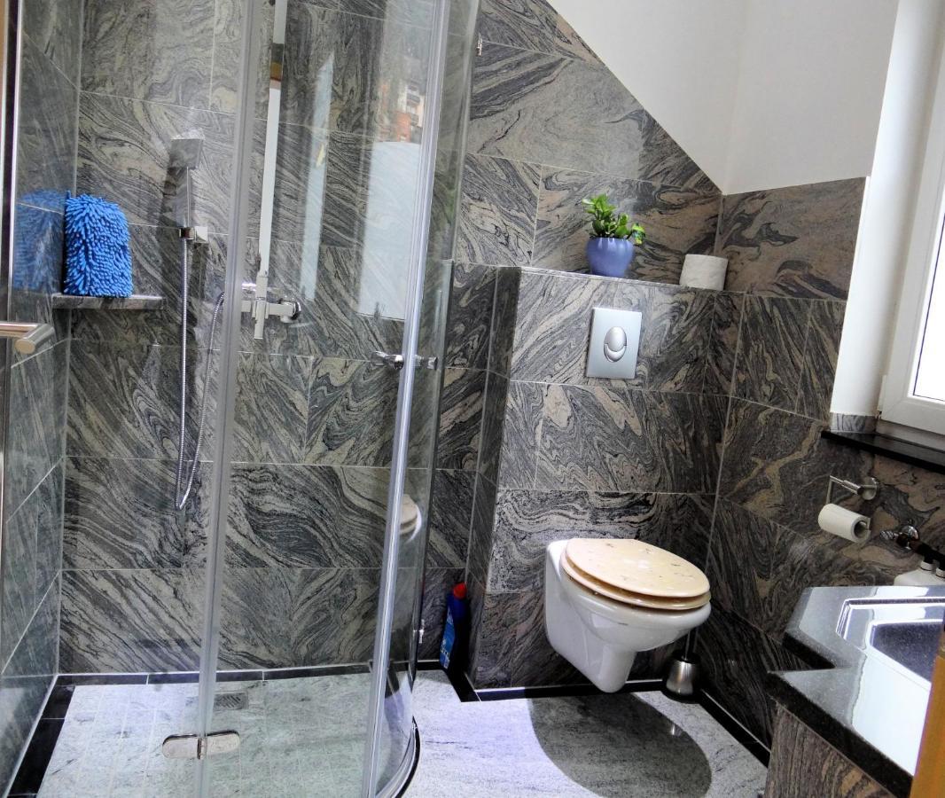 Travelers Home Hasloch  Bagian luar foto
