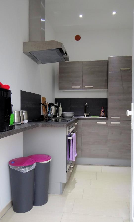 Travelers Home Hasloch  Bagian luar foto
