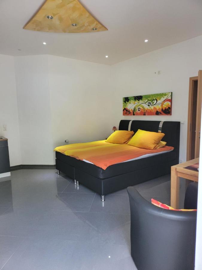 Travelers Home Hasloch  Bagian luar foto